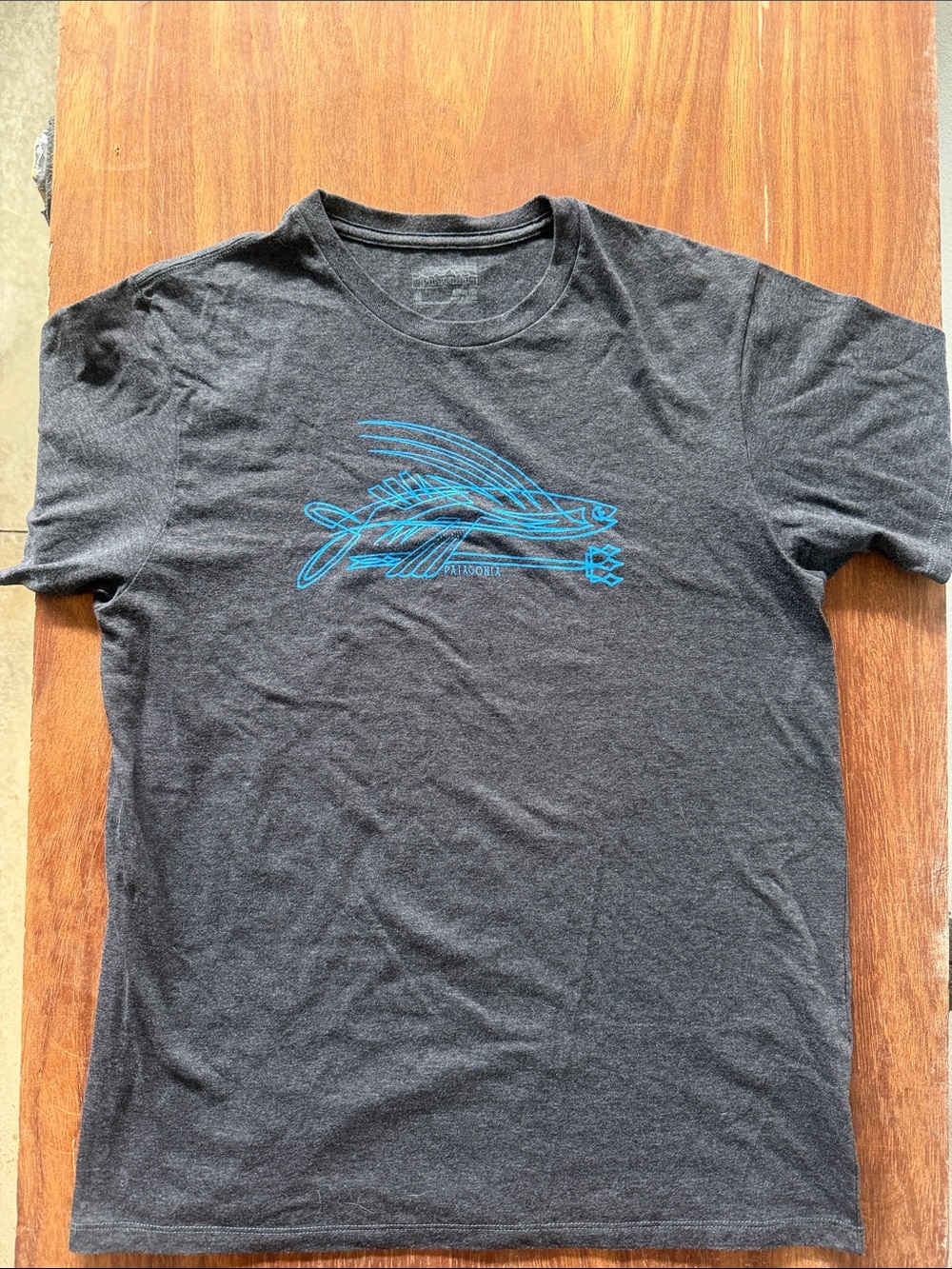 Patagonia x Tsutomu Hawaii Charcoal Graphic T-Shirt with Teal Fish Design